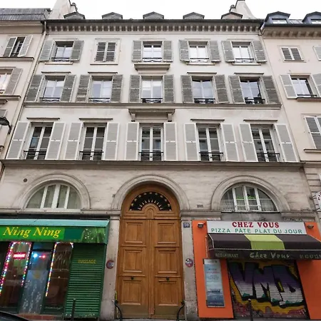 Beautiful At Gare De L'est Republique * Parigi